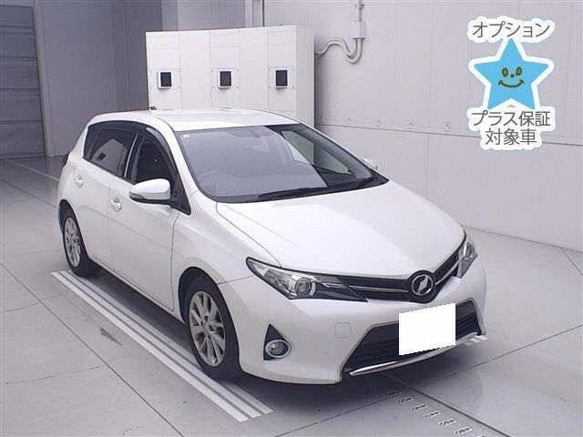 Toyota AURIS 2015 8357592-0