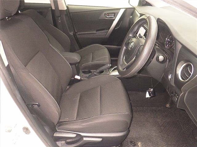 Toyota AURIS 2015 8357592-5