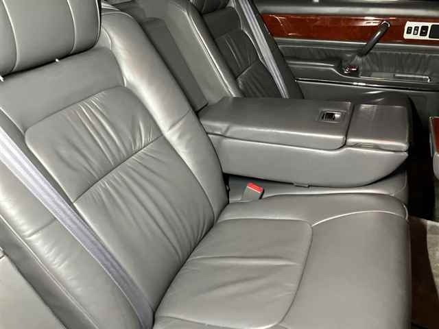 Toyota CENTURY 2004 8349799-8