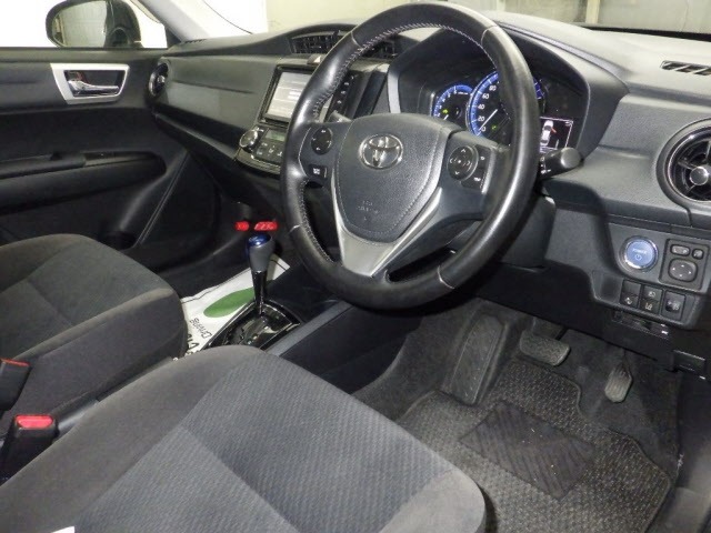 Toyota COROLLA AXIO 2015 8357162-3