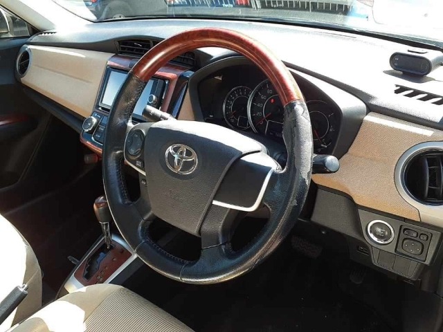 Toyota COROLLA AXIO 2012 8357165-7