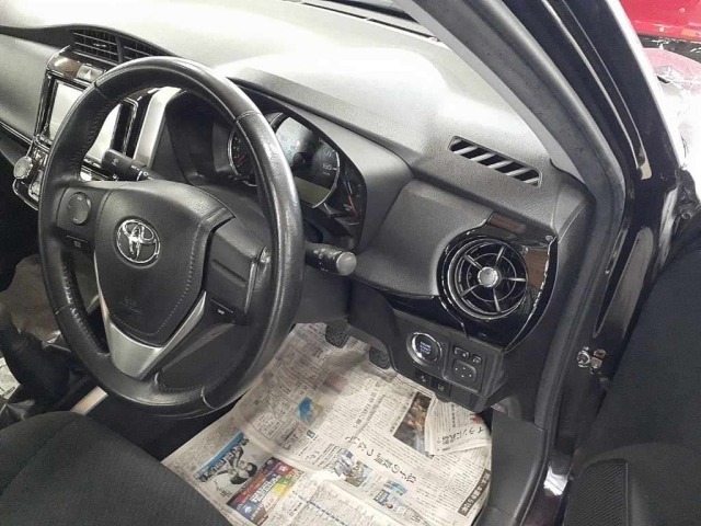 Toyota COROLLA AXIO 2018 8357167-9