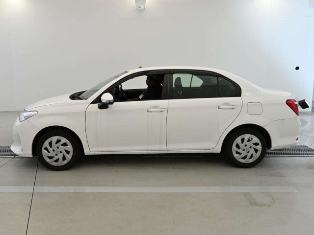 Toyota COROLLA AXIO 2021 8357168-4