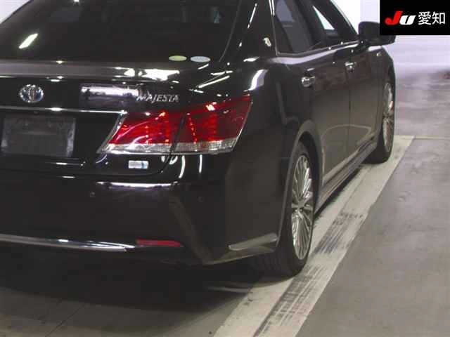 Toyota CROWN MAJESTA 2013 8349274-8