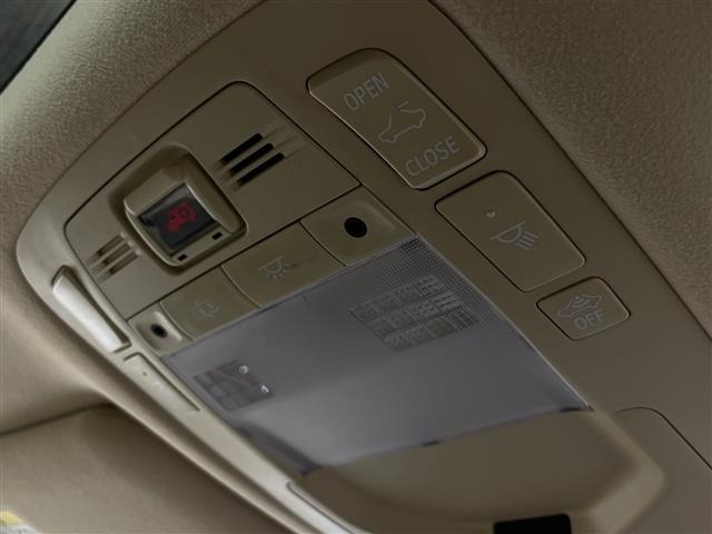 Toyota CROWN MAJESTA 2015 8349292-11