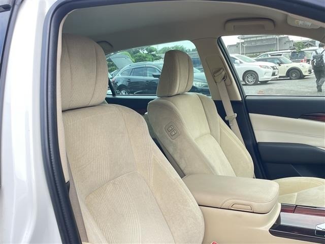 Toyota CROWN MAJESTA 2015 8349297-12