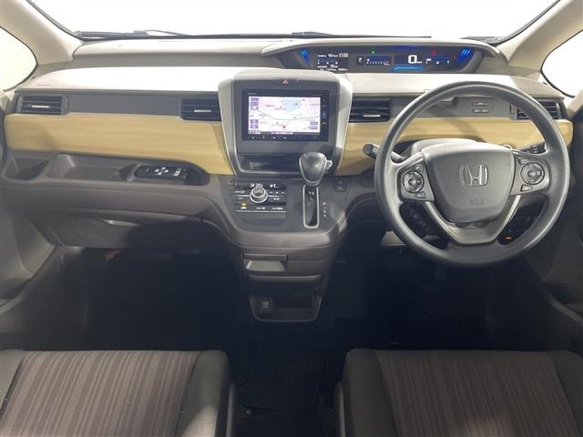 Honda FREED 2017 8352210-15