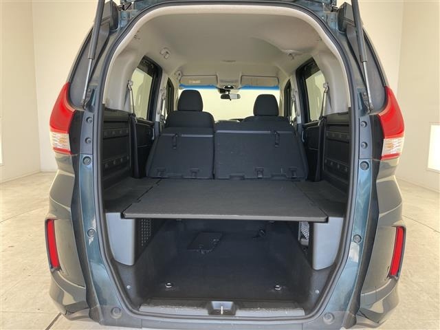 Honda FREED 2018 8352402-12