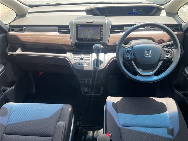 Honda FREED 2022 8352639-15