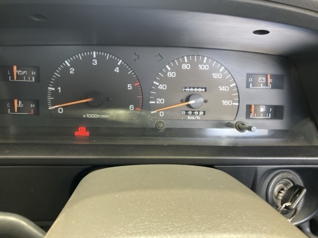 Toyota HILUX 1989 8357307-14