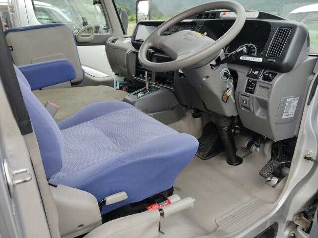 Hino LIESSE 2015 8350976-3