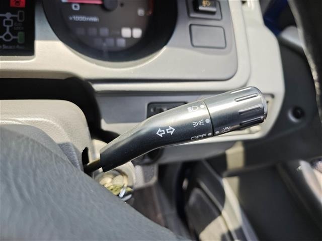 Mitsubishi PAJERO 1996 8353081-6