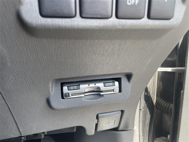 Toyota PRIUS 2011 8348687-2
