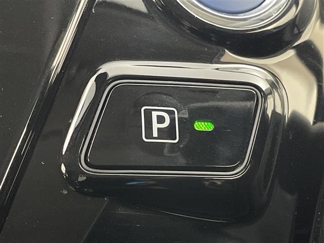 Toyota PRIUS 2018 8348695-1