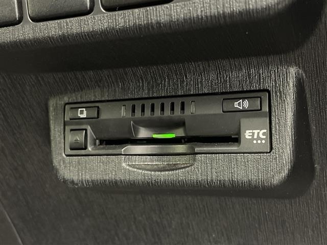 Toyota PRIUS 2018 8348695-18