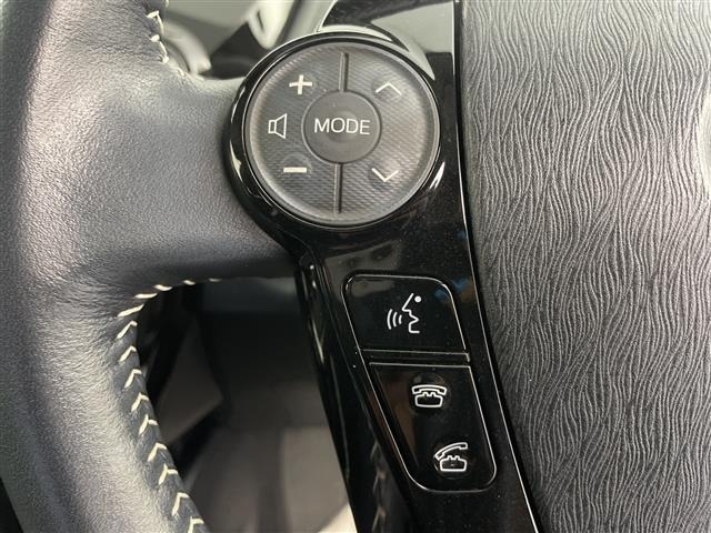 Toyota PRIUS 2018 8348695-3