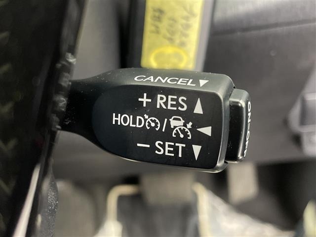 Toyota PRIUS 2018 8348695-7