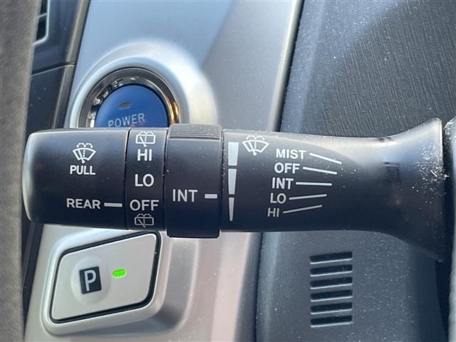 Toyota PRIUS 2014 8348696-7