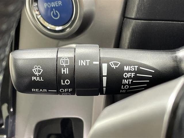 Toyota PRIUS 2015 8348698-12