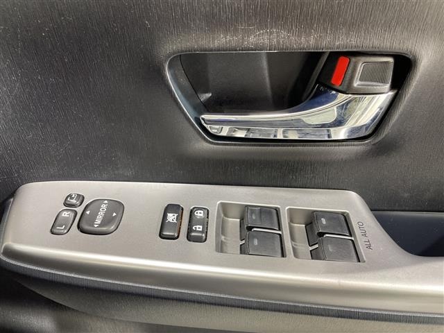 Toyota PRIUS 2015 8348698-2