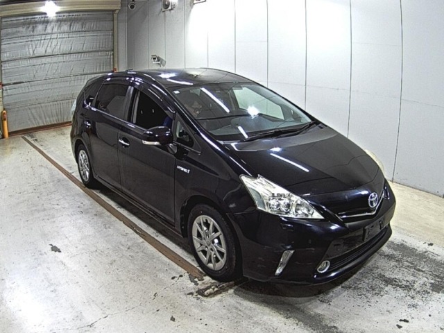 Toyota PRIUS 2014 8348750-0