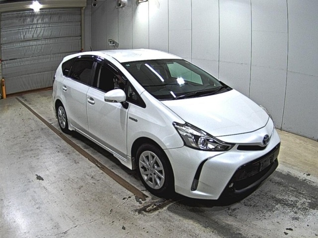 Toyota PRIUS 2016 8348751-0