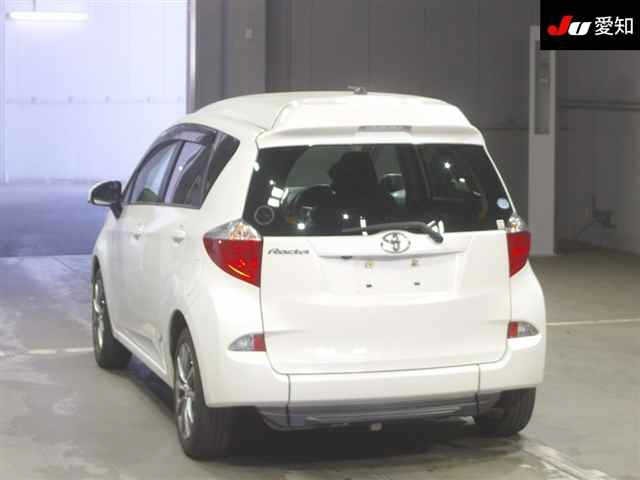 Toyota RACTIS 2012 8349085-1