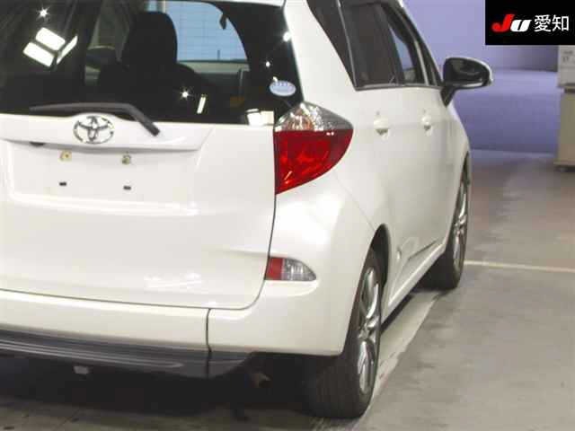 Toyota RACTIS 2012 8349085-8