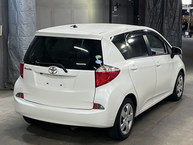 Toyota RACTIS 2013 8349086-5