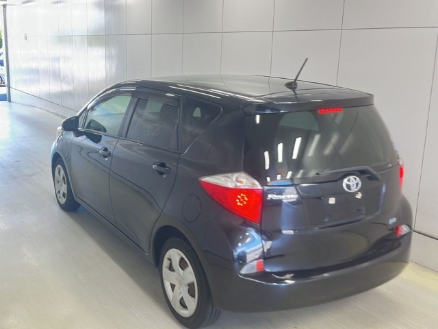 Toyota RACTIS 2012 8349093-1