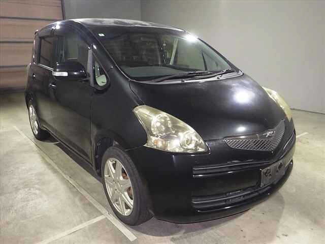 Toyota RACTIS 2009 8349101-3