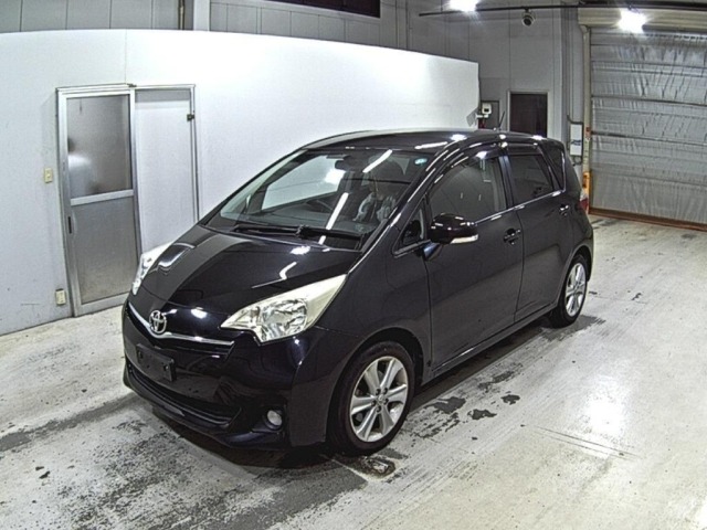 Toyota RACTIS 2011 8349109-4