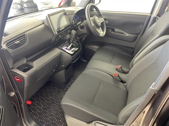 Nissan ROOX 2025 8358103-22