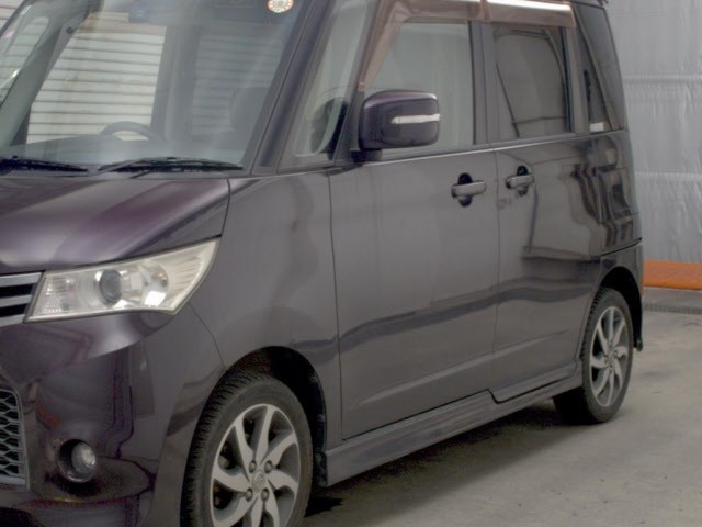Nissan ROOX 2010 8358120-4