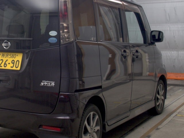 Nissan ROOX 2010 8358120-5