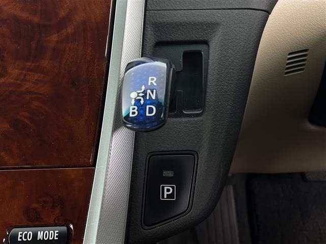 Toyota SAI 2012 8349211-9
