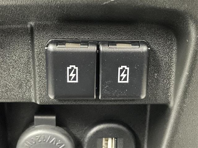 Suzuki SPACIA 2022 8357772-8