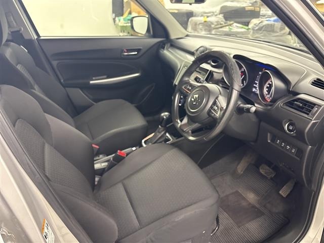 Suzuki SWIFT 2017 8357667-2