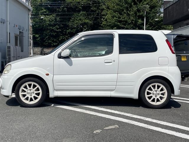 Suzuki SWIFT 2004 8357675-1