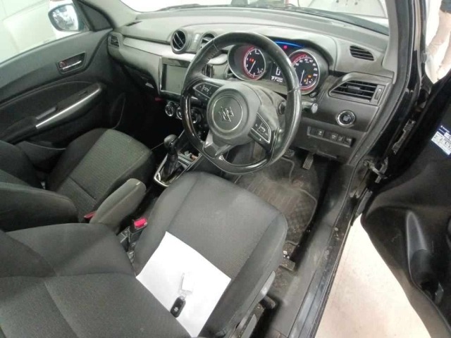 Suzuki SWIFT 2019 8357677-9