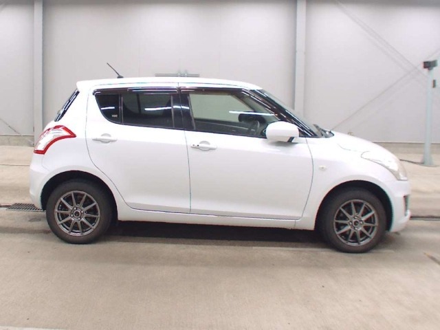 Suzuki SWIFT 2015 8357678-3