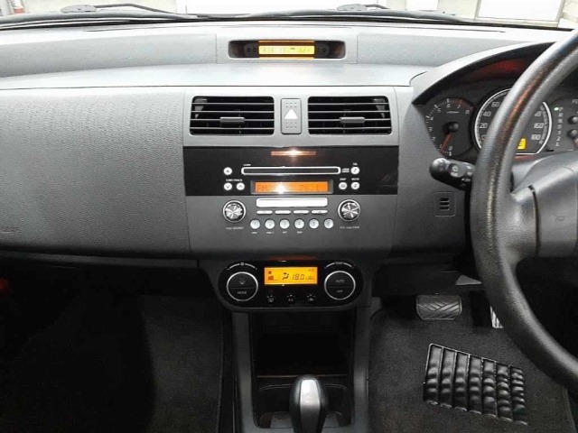 Suzuki SWIFT 2007 8357679-9