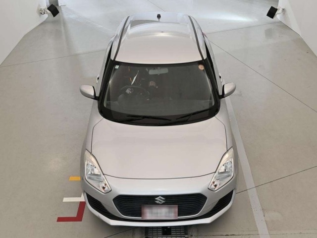 Suzuki SWIFT 2018 8357685-7
