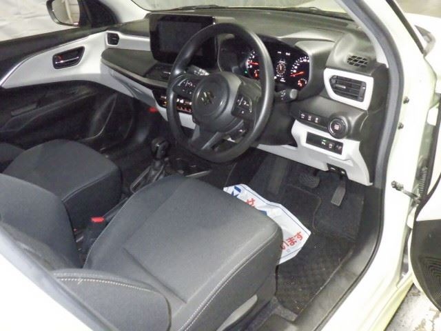 Suzuki SWIFT 2024 8357686-3