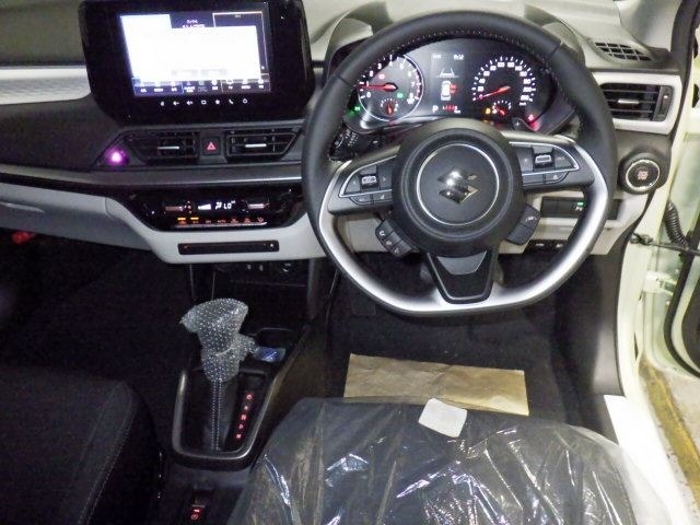 Suzuki SWIFT 2026 8357687-4