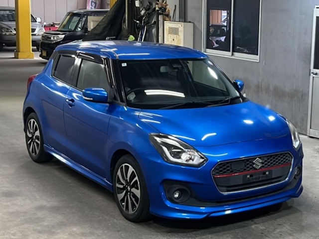 Suzuki SWIFT 2018 8357689-4