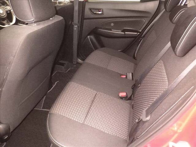 Suzuki SWIFT 2018 8357703-7