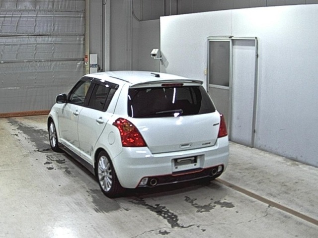 Suzuki SWIFT 2006 8357709-1