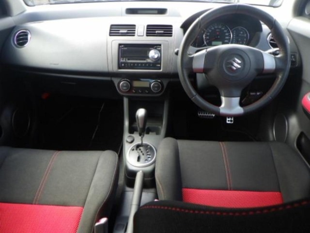 Suzuki SWIFT 2006 8357709-3