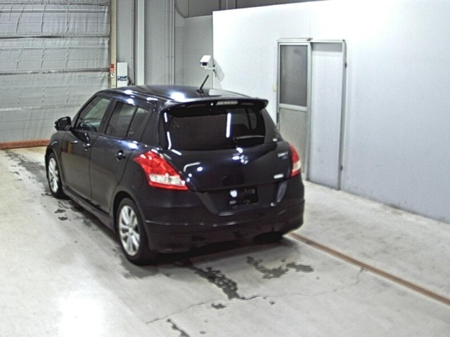Suzuki SWIFT 2015 8357710-1